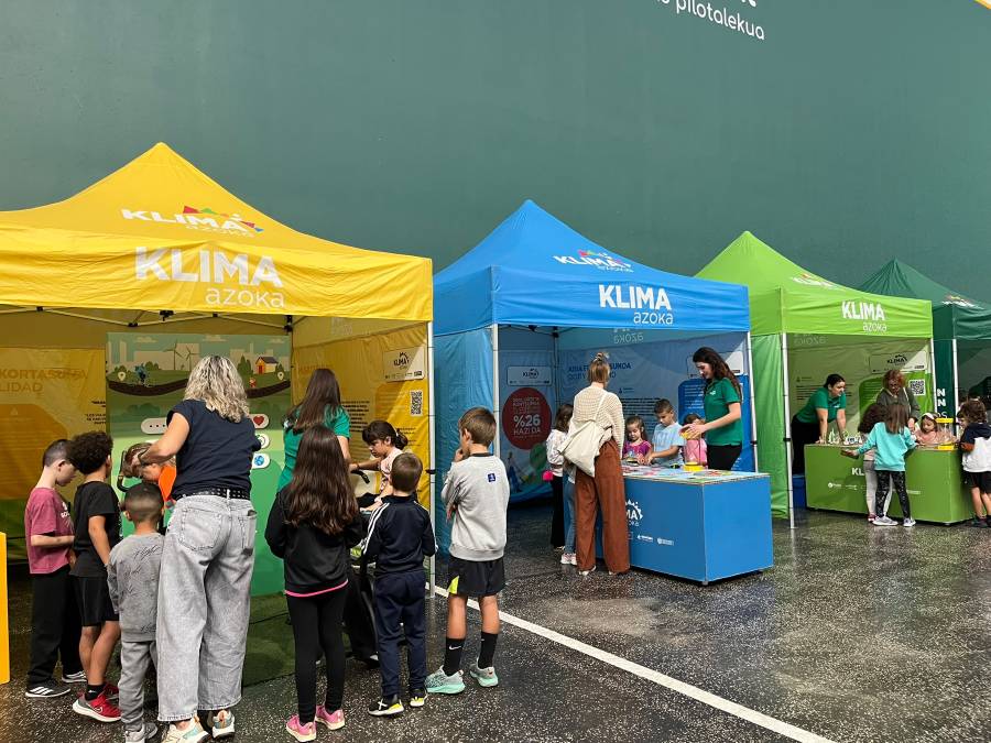 Euskadi se moviliza ante el cambio climático y la transición energética con 122 actividades en ASTEKLIMA 2026
